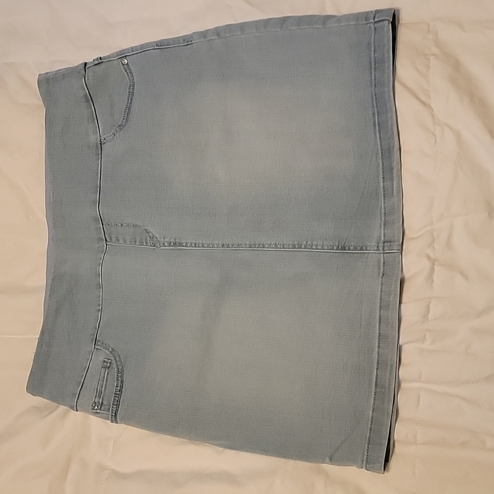Skort